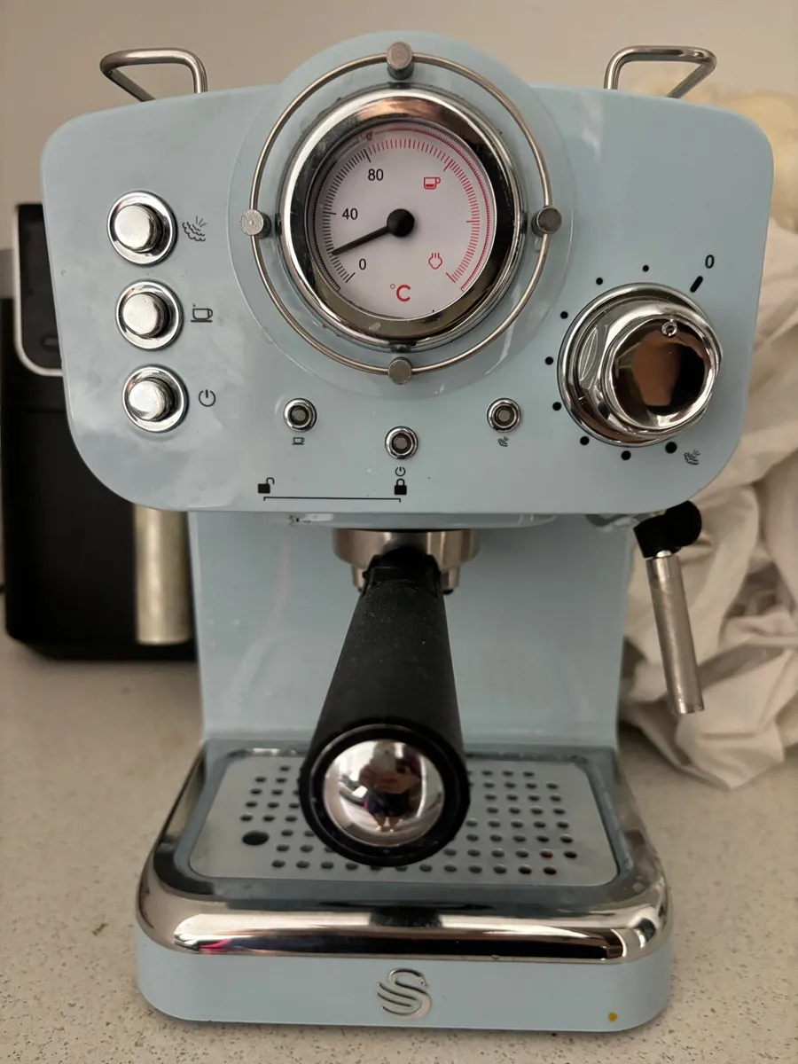 Barely Used Coffee Machine - Image 1