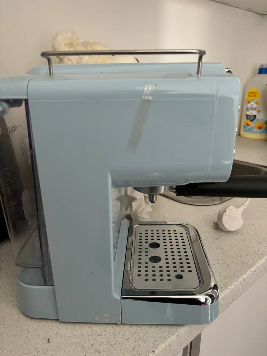 Barely Used Coffee Machine - Image 2