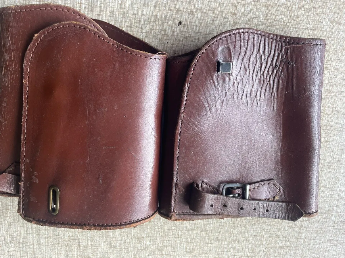 Leather puttees - Image 1