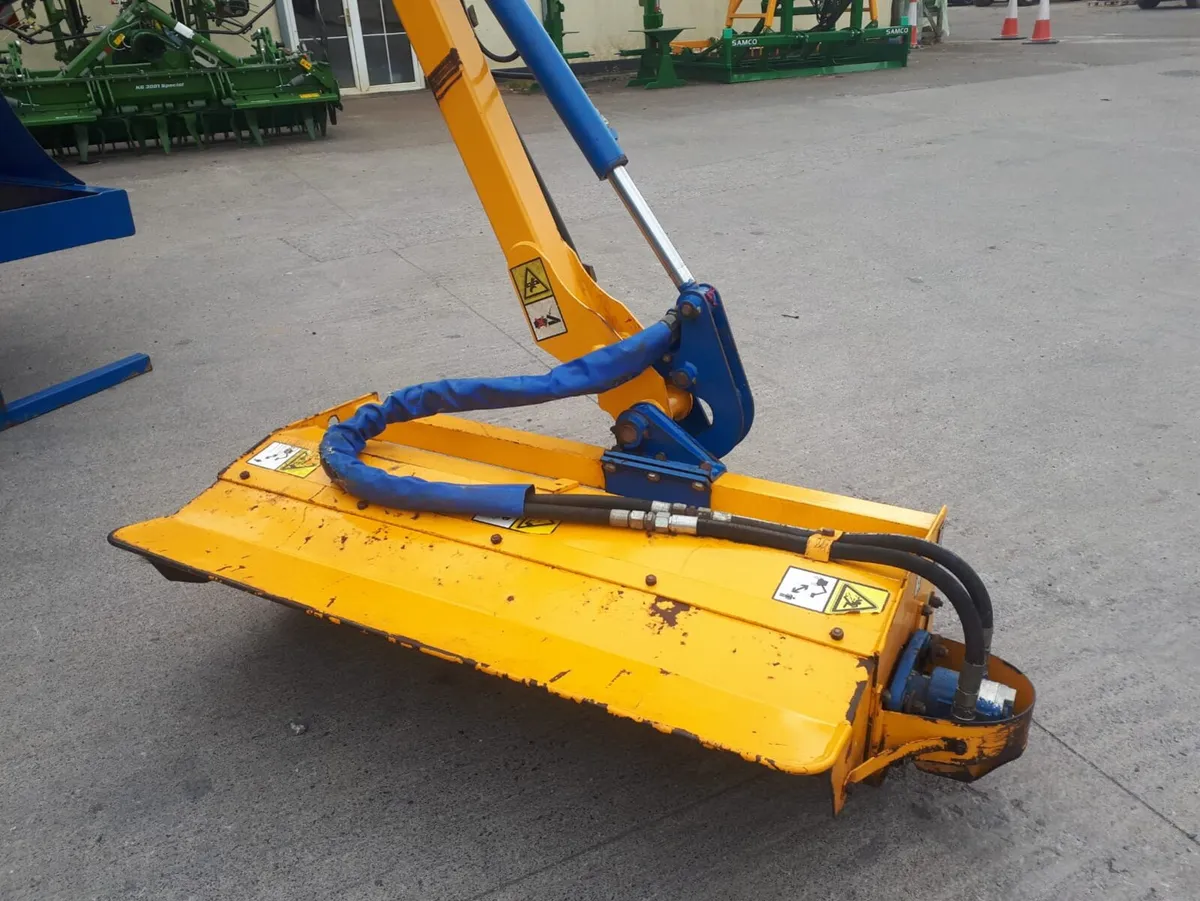 Bomford Kestrel E Hedgecutter - Image 4