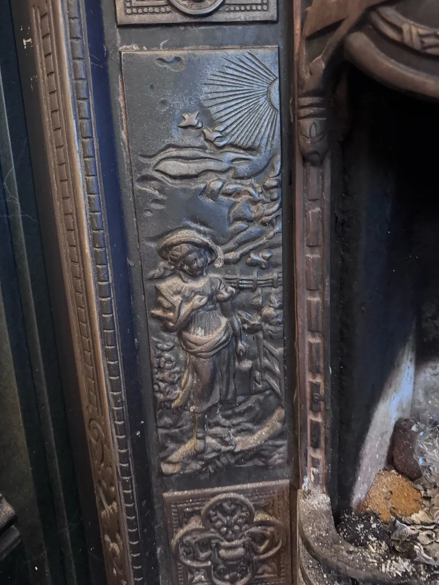 Fire place - Image 3