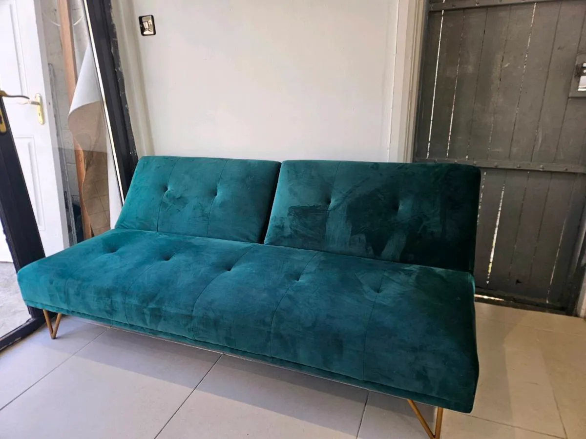 A coach for sale - Image 2