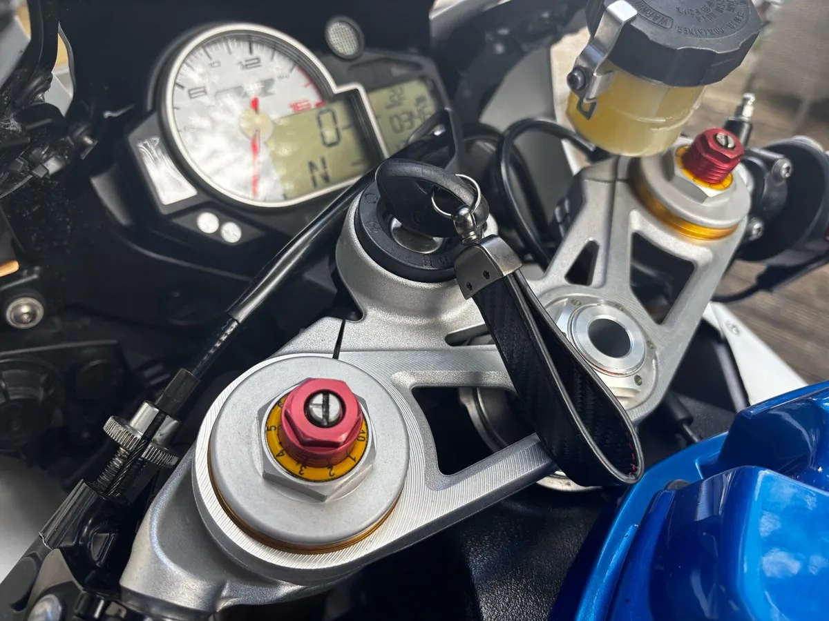 BMW S1000RR - Image 4