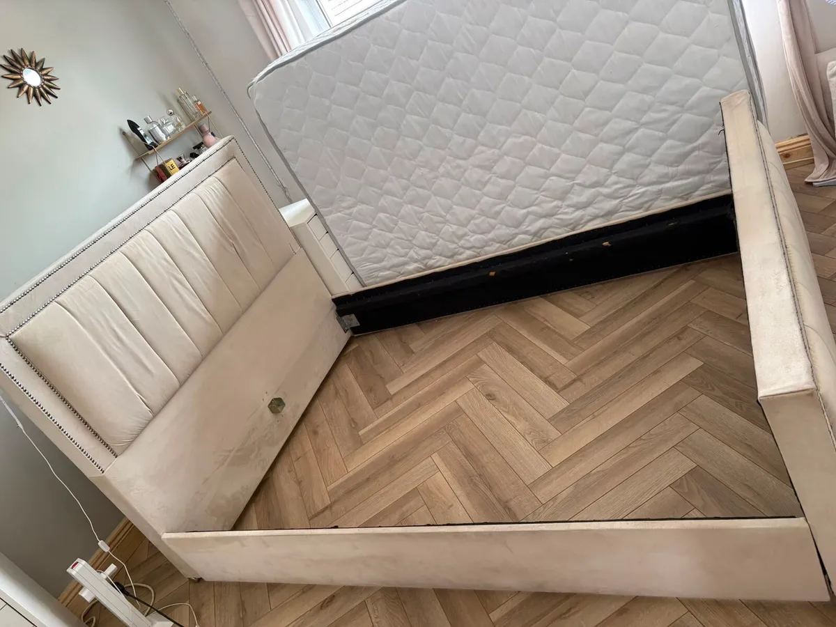 Bed frame - Image 2