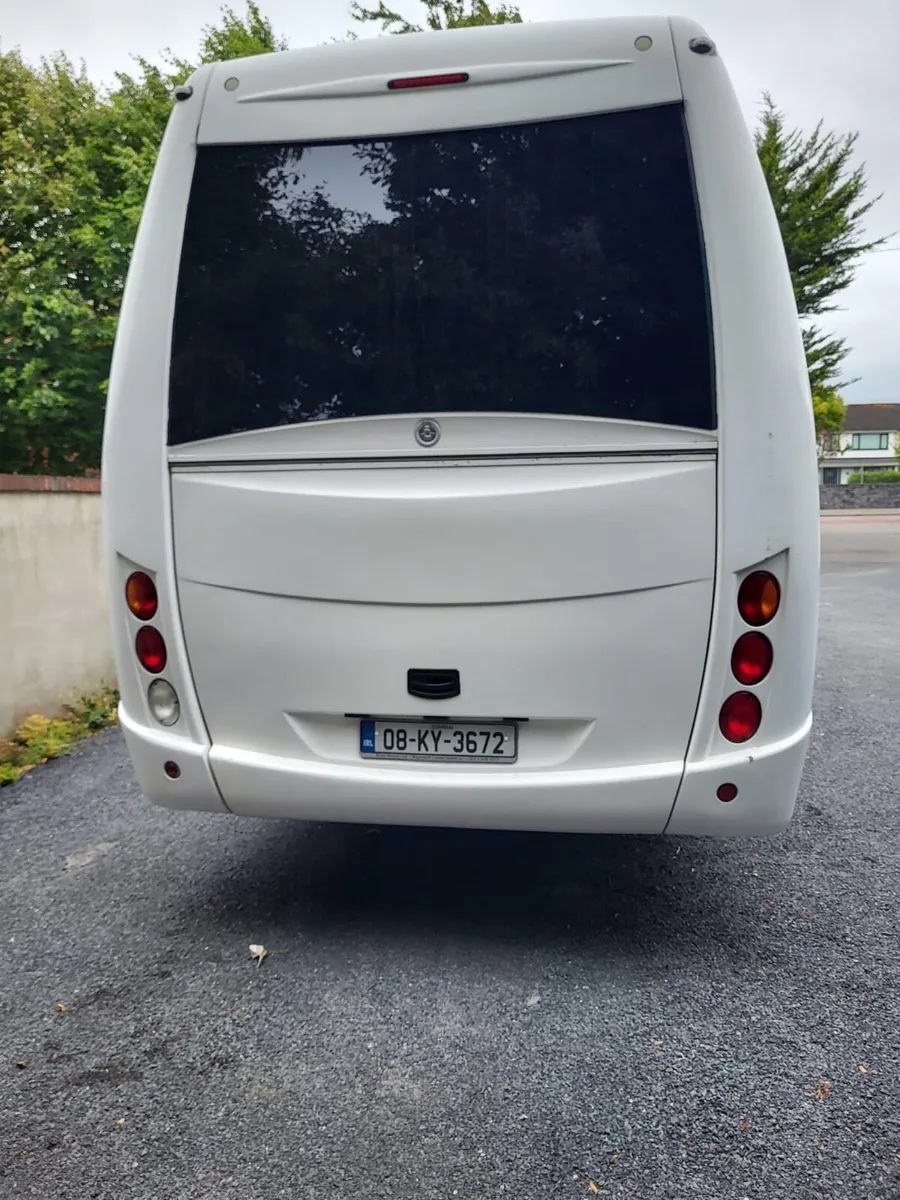 Iveco mini coach - Image 4