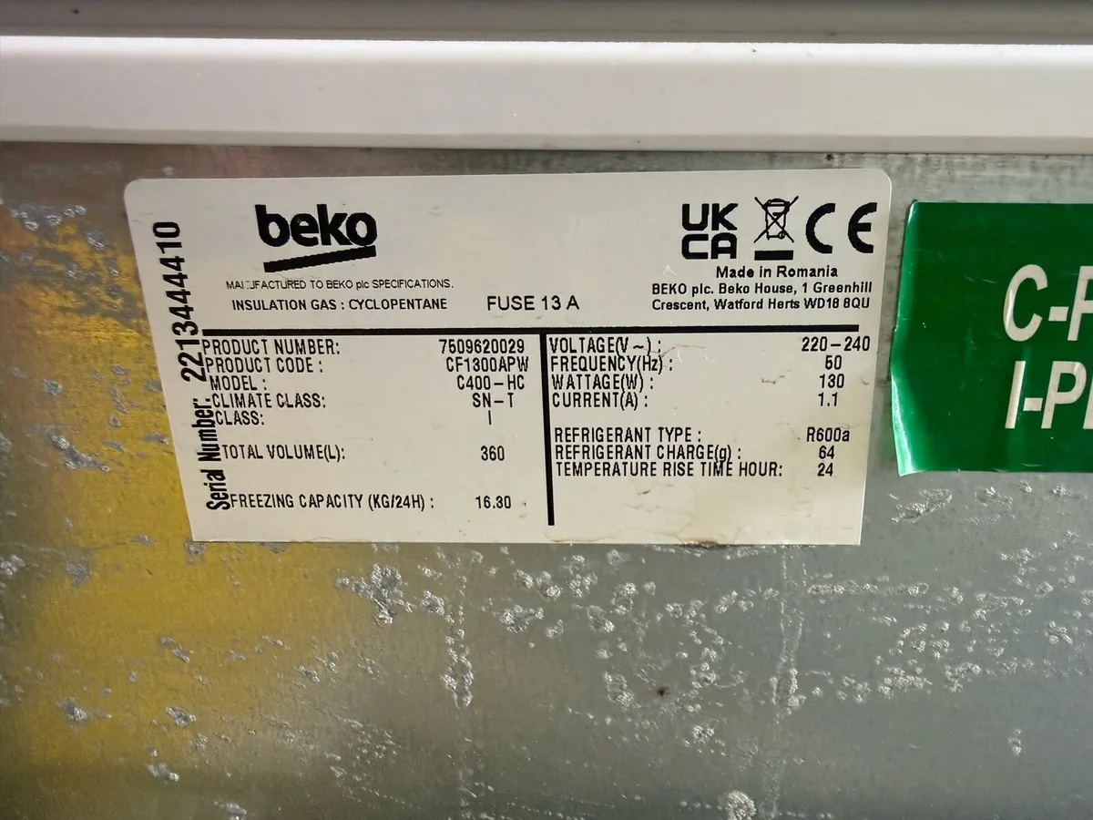 2x. Beko fridge freezer 360 litre - Image 4