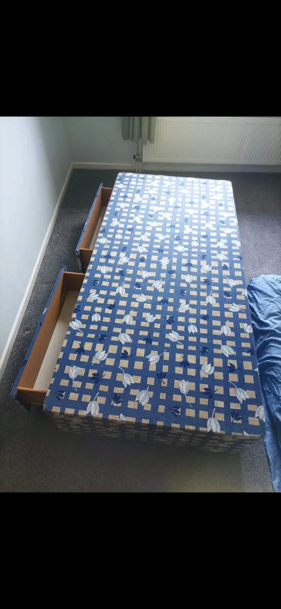 Single bed base with double drawers