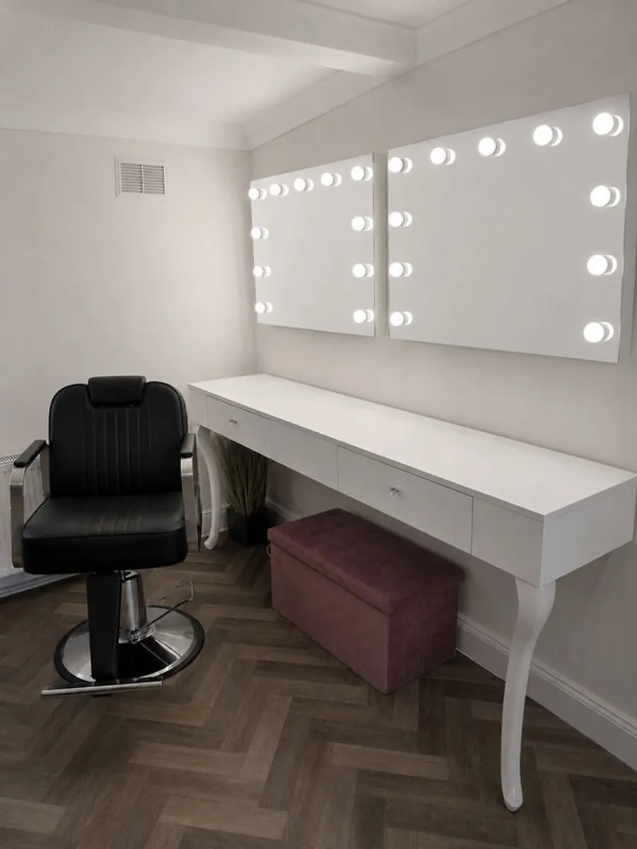 Salon Furniture - Image 2