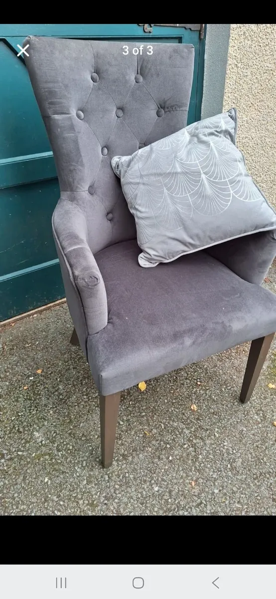 6 x grey chairs - Image 1