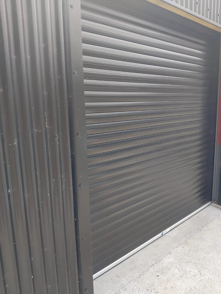 Garage door - Image 2