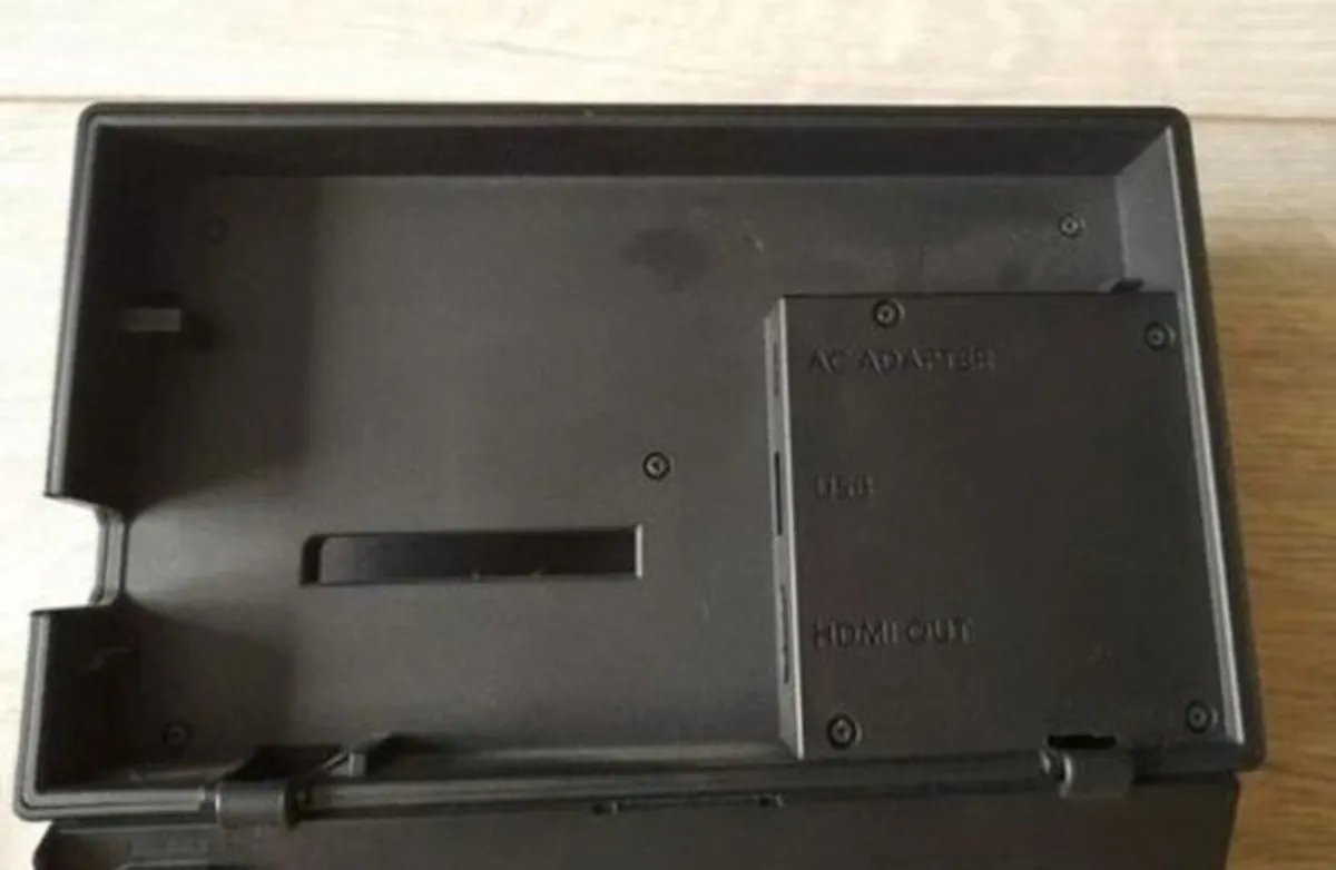 Nintendo Switch - Fortnite Limited Edition - Image 4