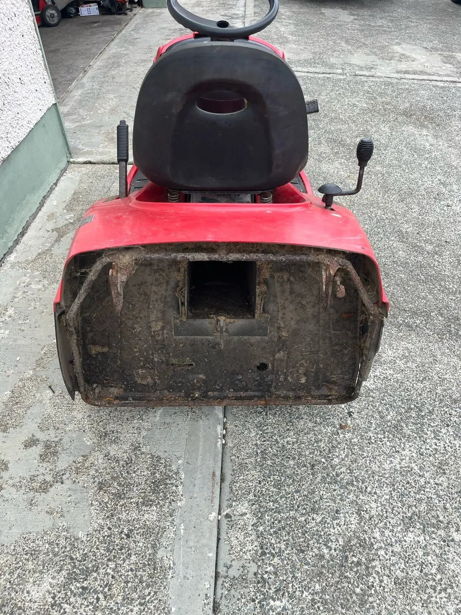 Mountfield 1436H Ride on Lawnmower - Image 4