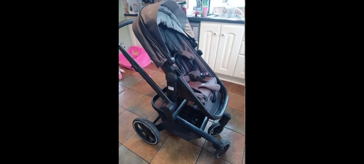 Joolz day 3/Maxi Cosi car seat - Image 3
