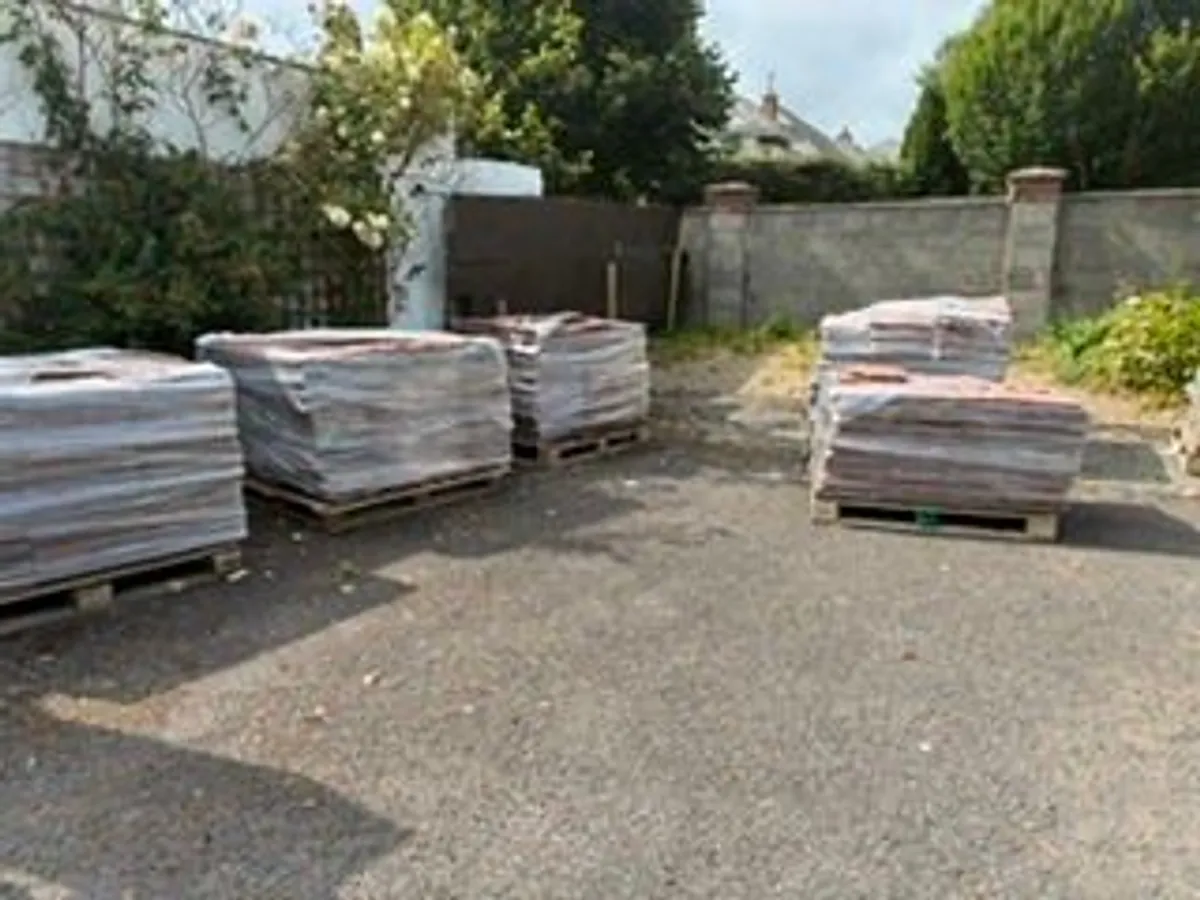 Free roof tiles - Image 1