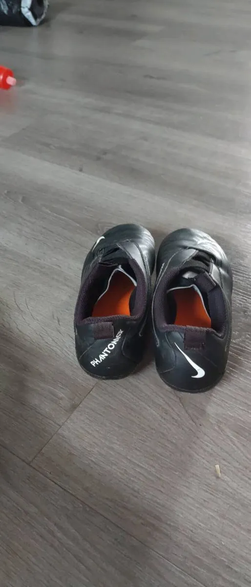 Nike panthom gx soccer shoes size UK 3 22.5 cm - Image 3
