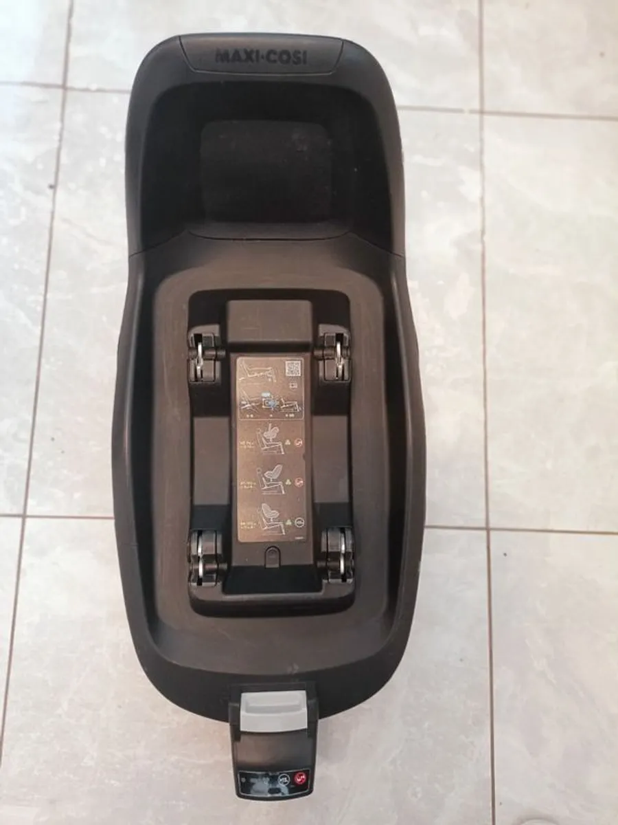 Maxi-Cosi 2wayFix ISOFIX Base (i-Size) - Image 4