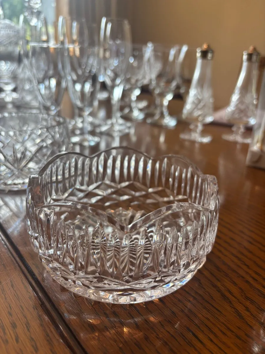 2 x small crystal candy bowls - Image 2