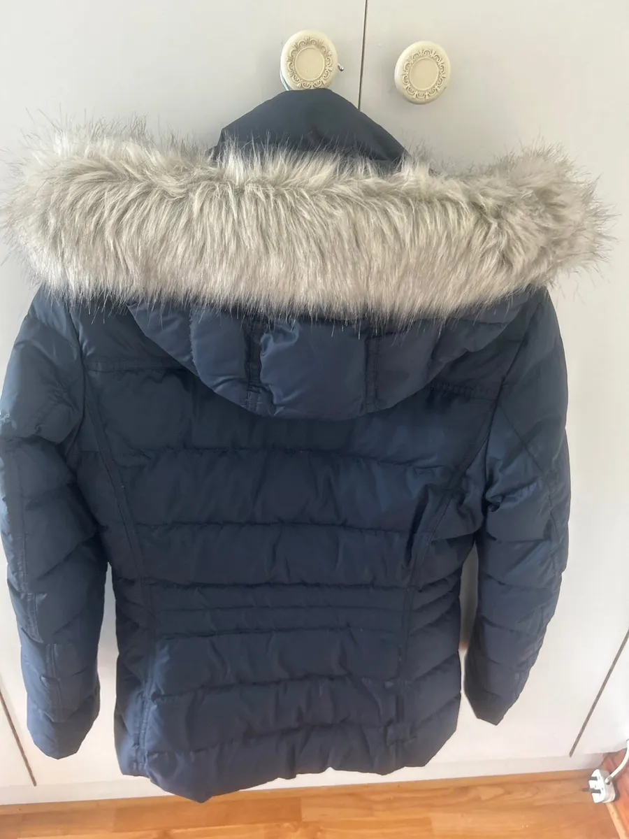 Ladies Tommy Hilfiger padded jacket - Image 2