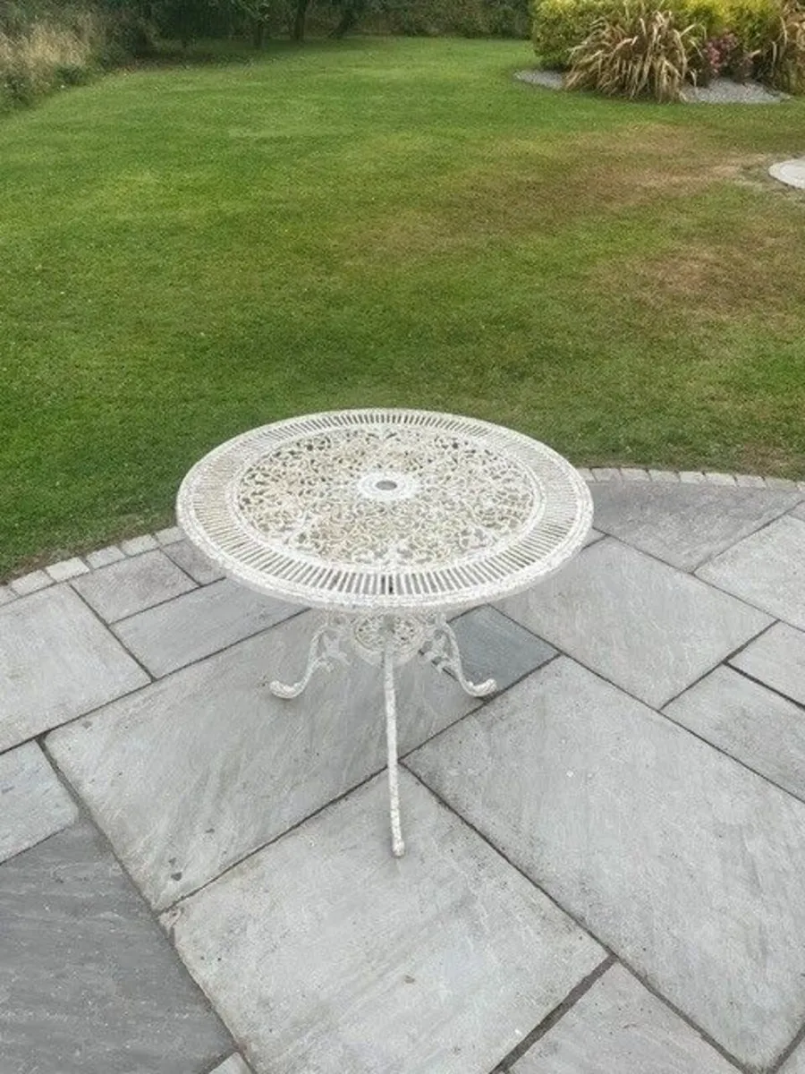 Garden furniture - Table and 4 Chairs for Free - Image 4