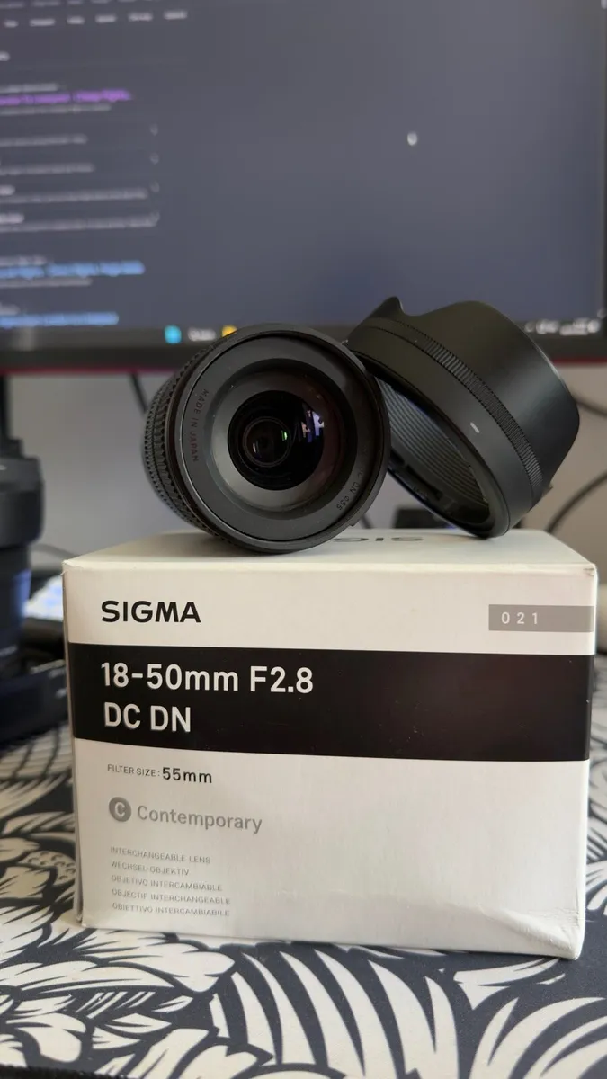 Selling my sigma 18-50 mm f2.8 dc dn e - Image 1