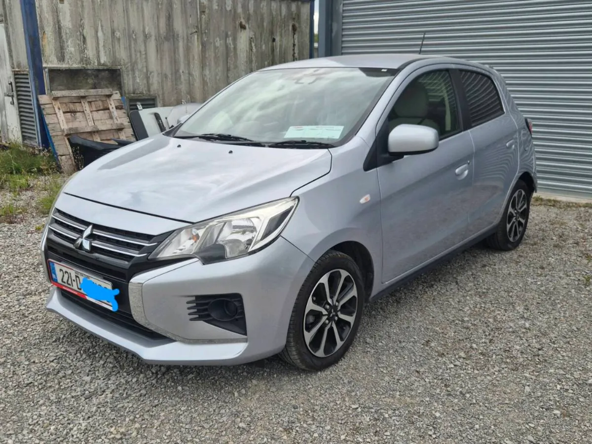2021 Mitsubishi Mitsubishi automatic - Image 2