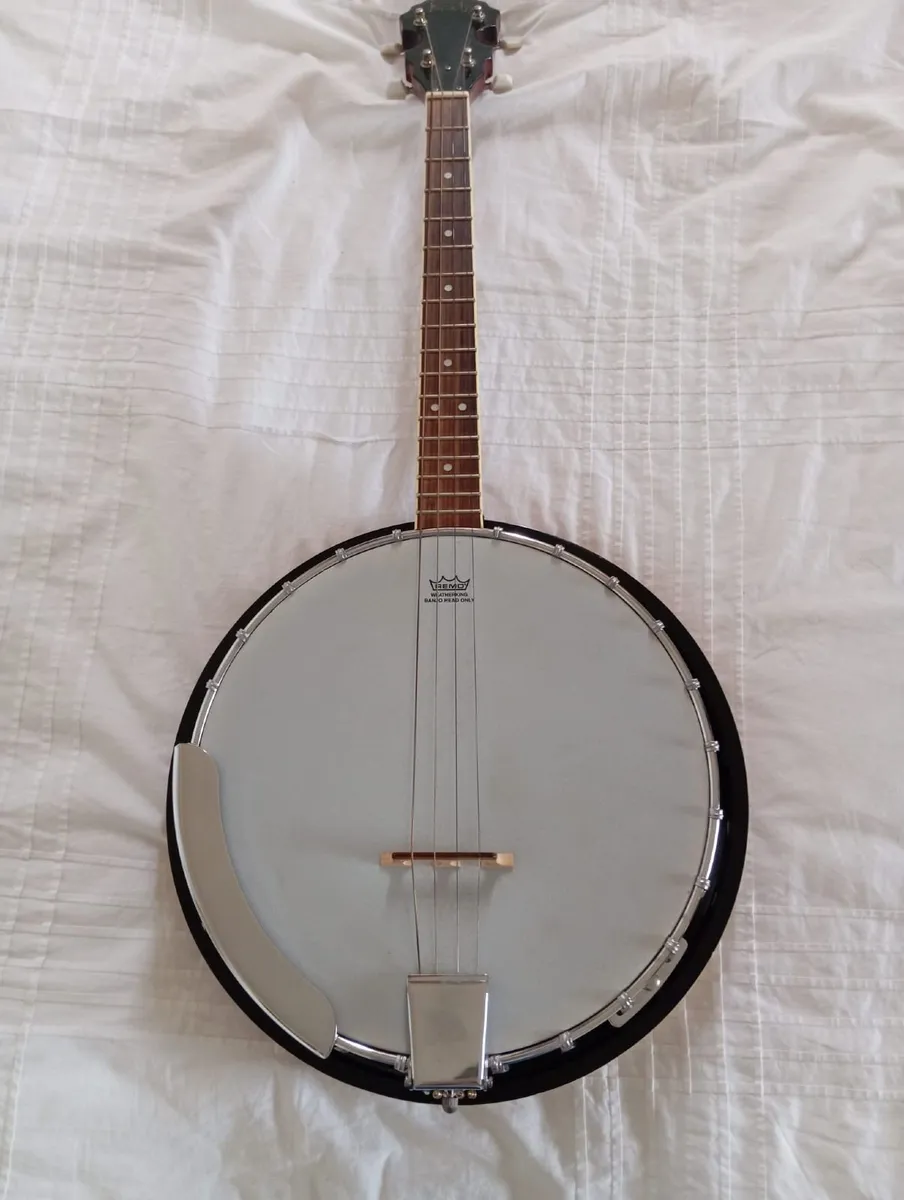 Beginner 4 string Kodi Banjo, 18 fret - Image 1