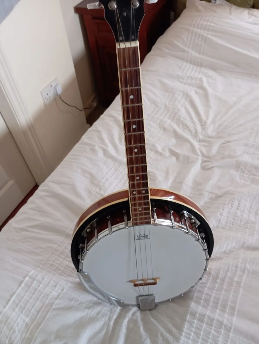 Beginner 4 string Kodi Banjo, 18 fret - Image 2