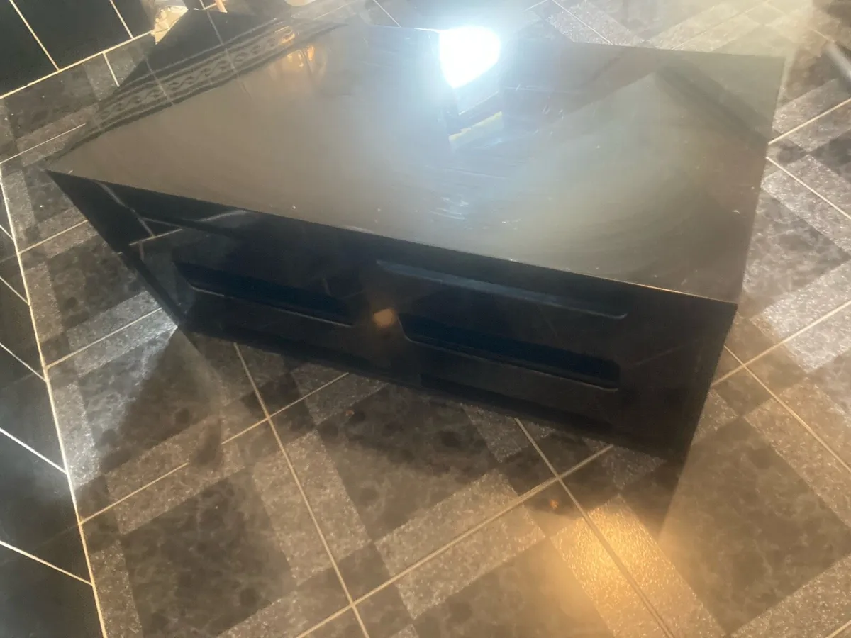 Television stand - Image 2