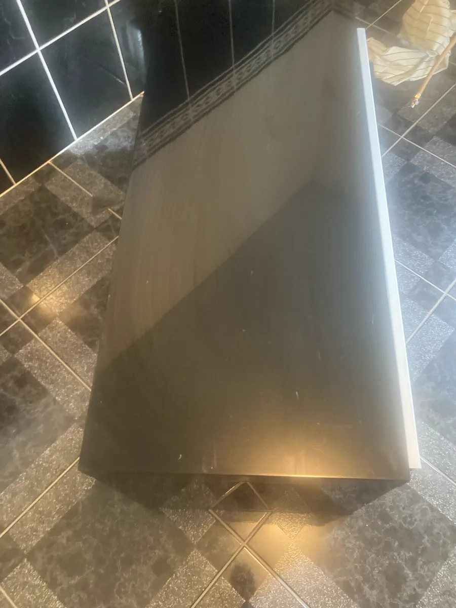 Television stand - Image 3