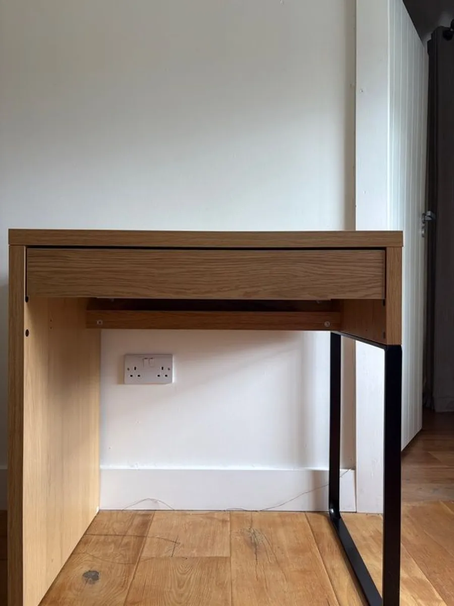 desk - Image 1