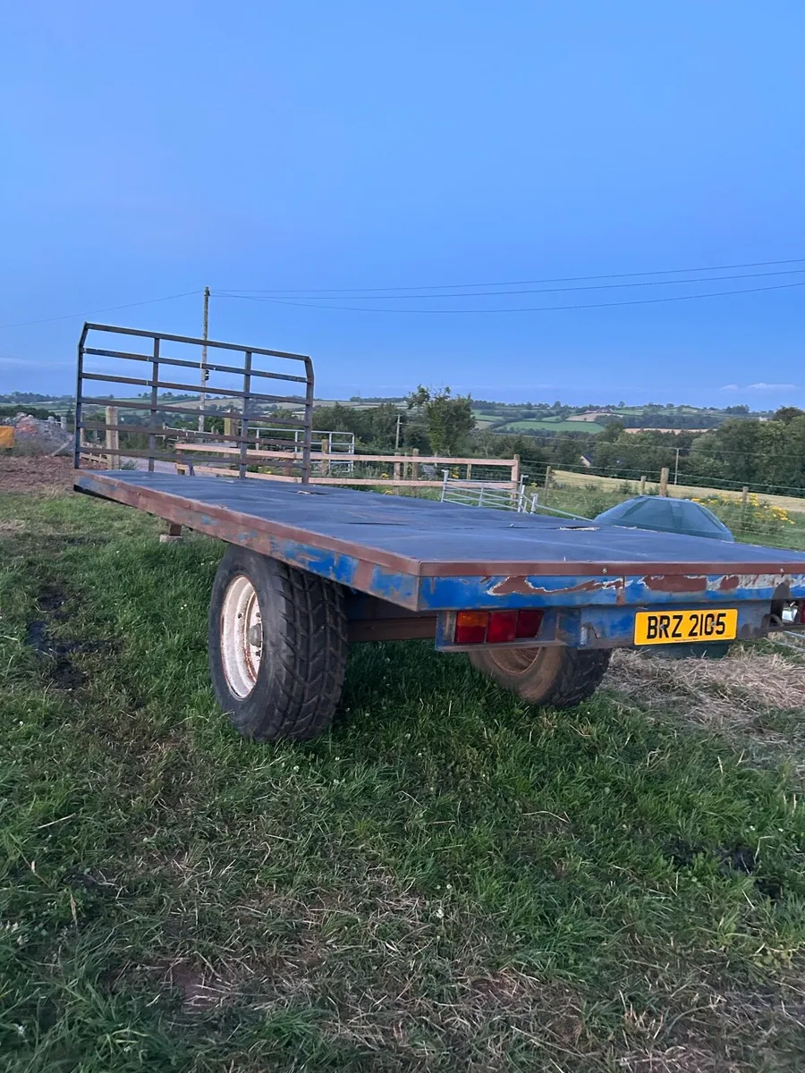 19x8 bale trailer - Image 2