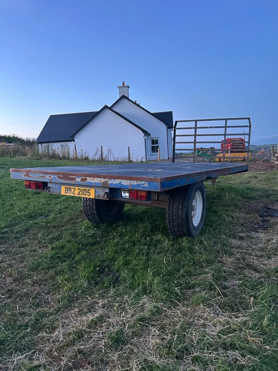 19x8 bale trailer - Image 3