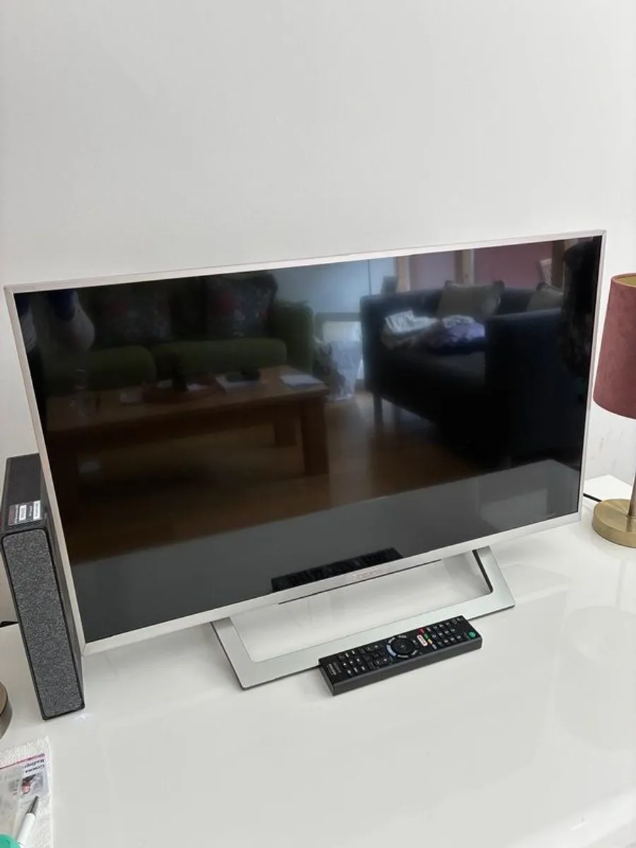 Sony 28" Television - Image 1