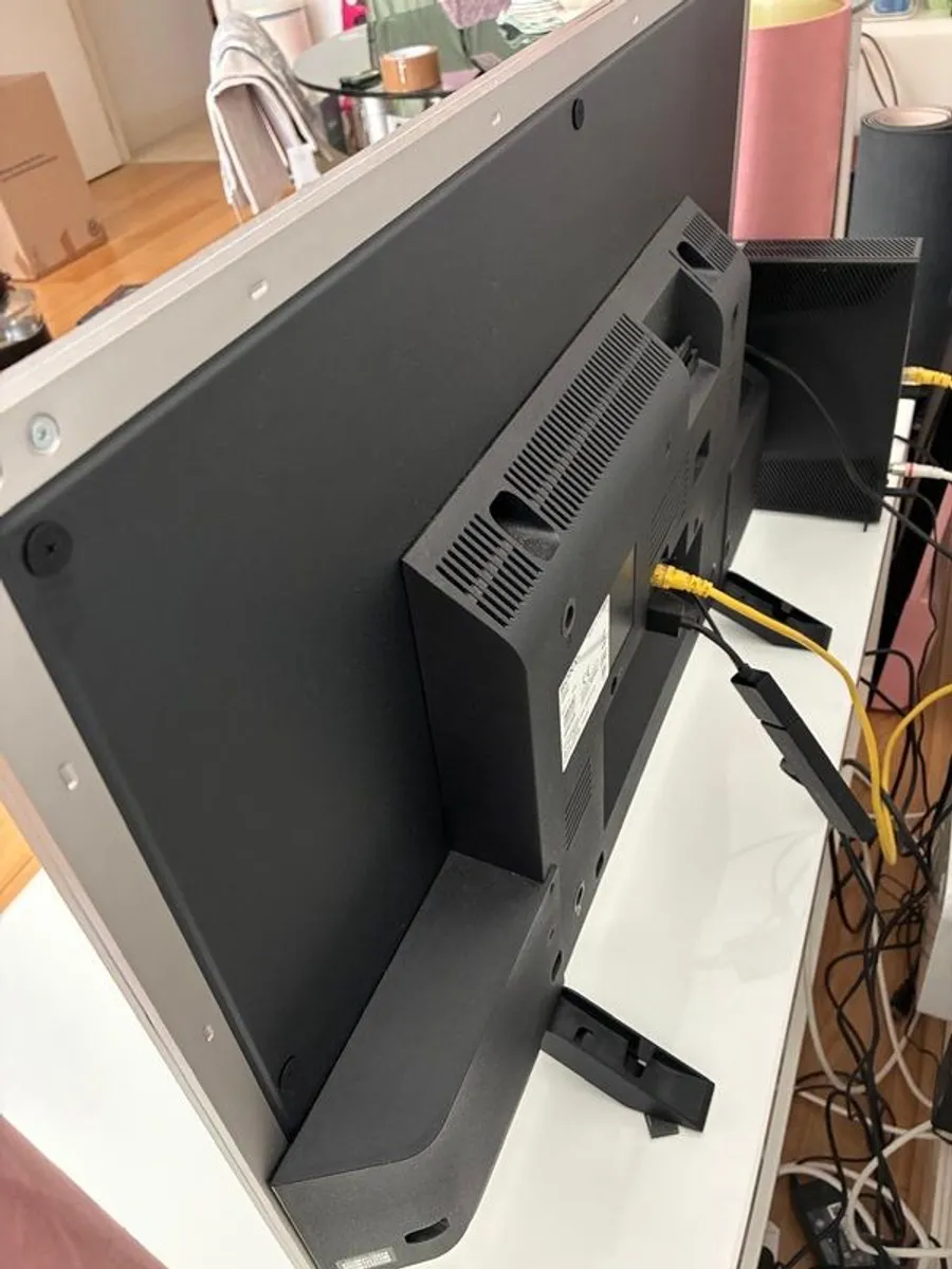 Sony 28" Television - Image 3