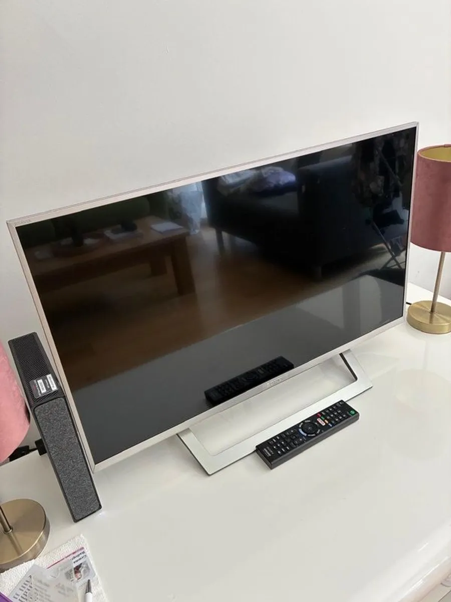 Sony 28" Television - Image 4