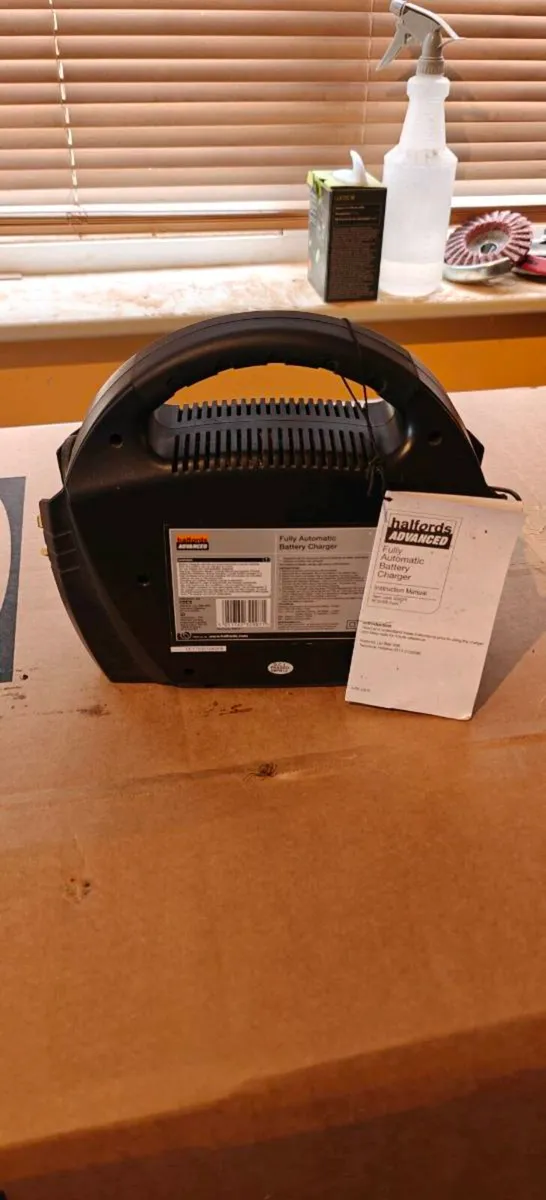 Car/Leisure Battery Charger - Image 2