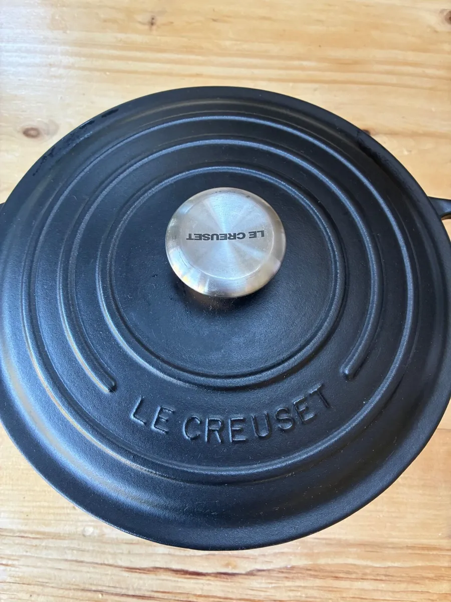 Le creuset 26inch Dutch oven casserole - Image 3