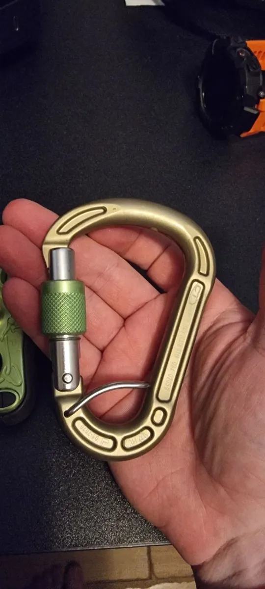Climbing Technology CLICK UP Belay Device + Lockin - Image 4