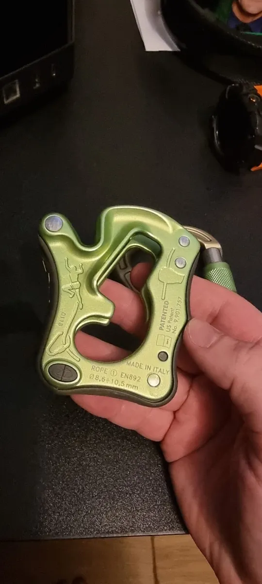 Climbing Technology CLICK UP Belay Device + Lockin - Image 3