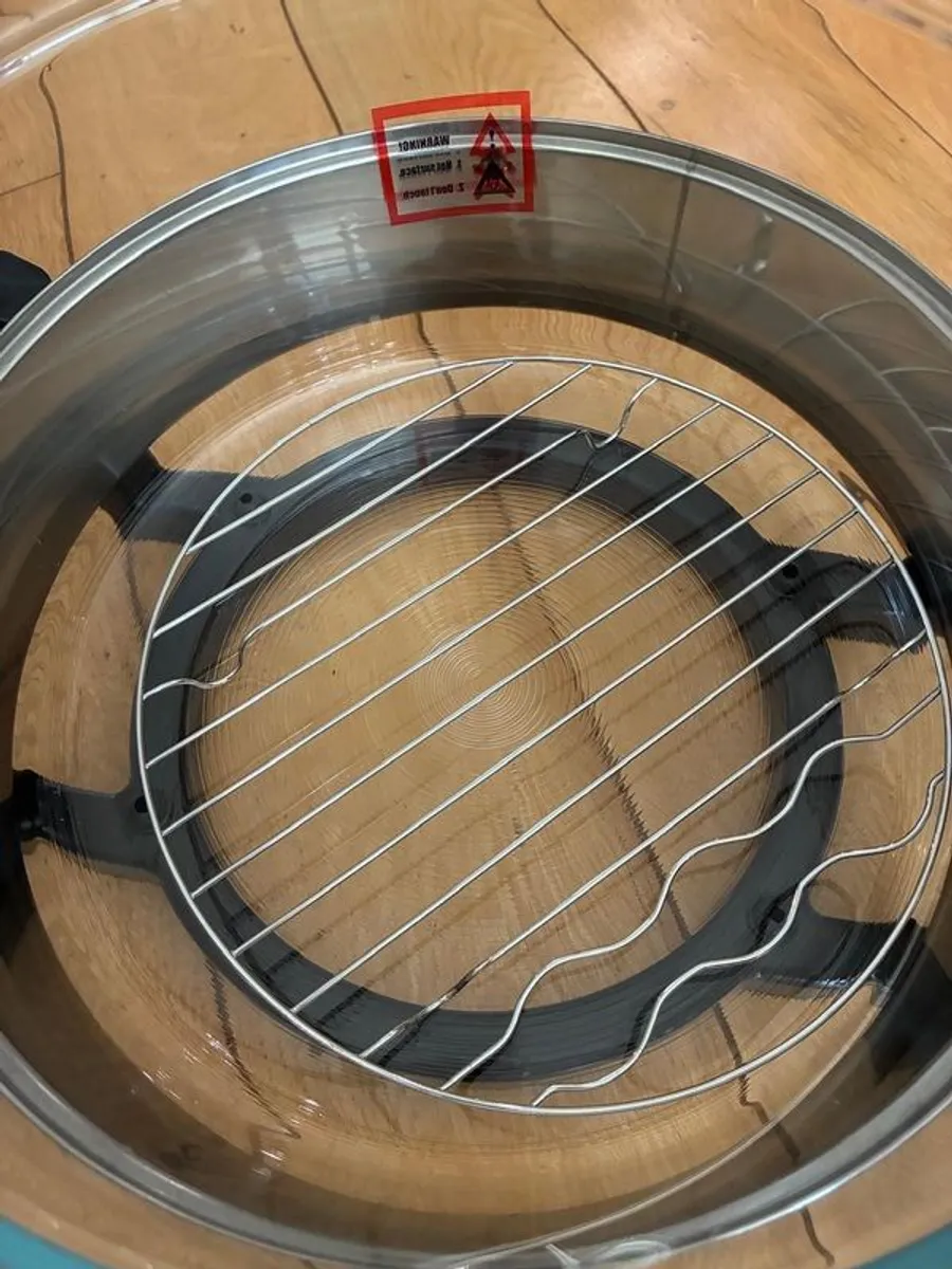 Tower Halogen Cooker - Never Used - Image 3