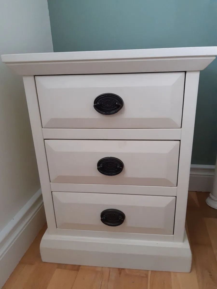 Bedroom furniture - Image 3
