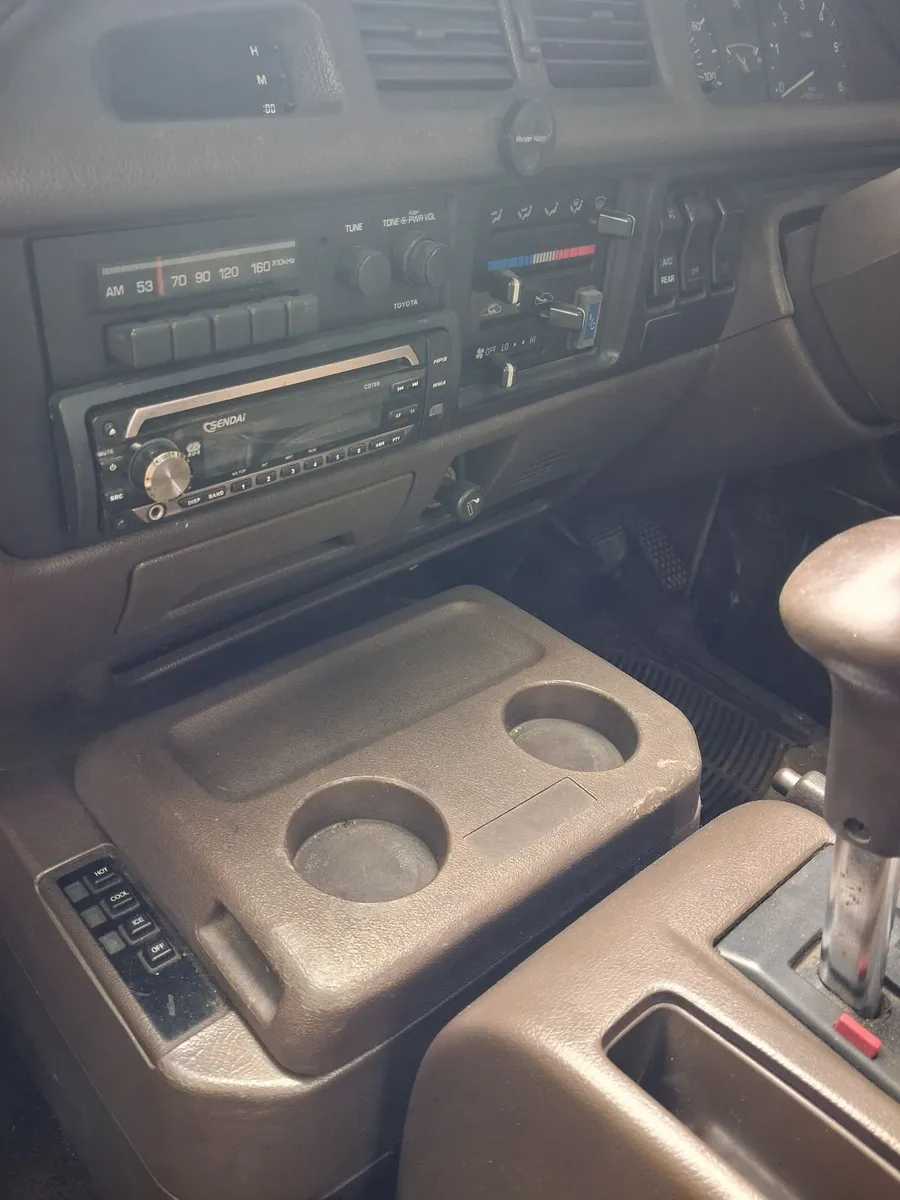Toyota Other 1990 - Image 4