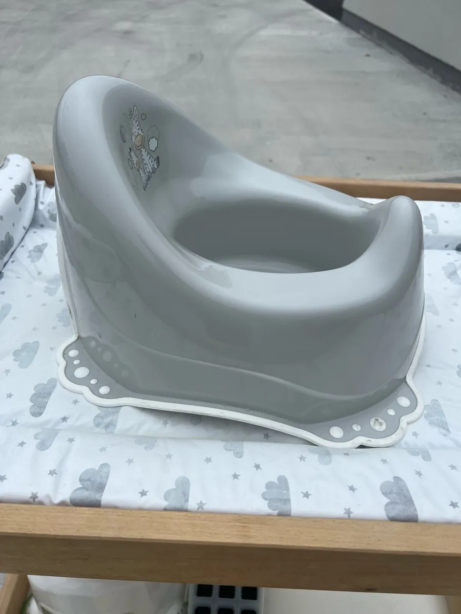 Baby Changing Table - Image 4