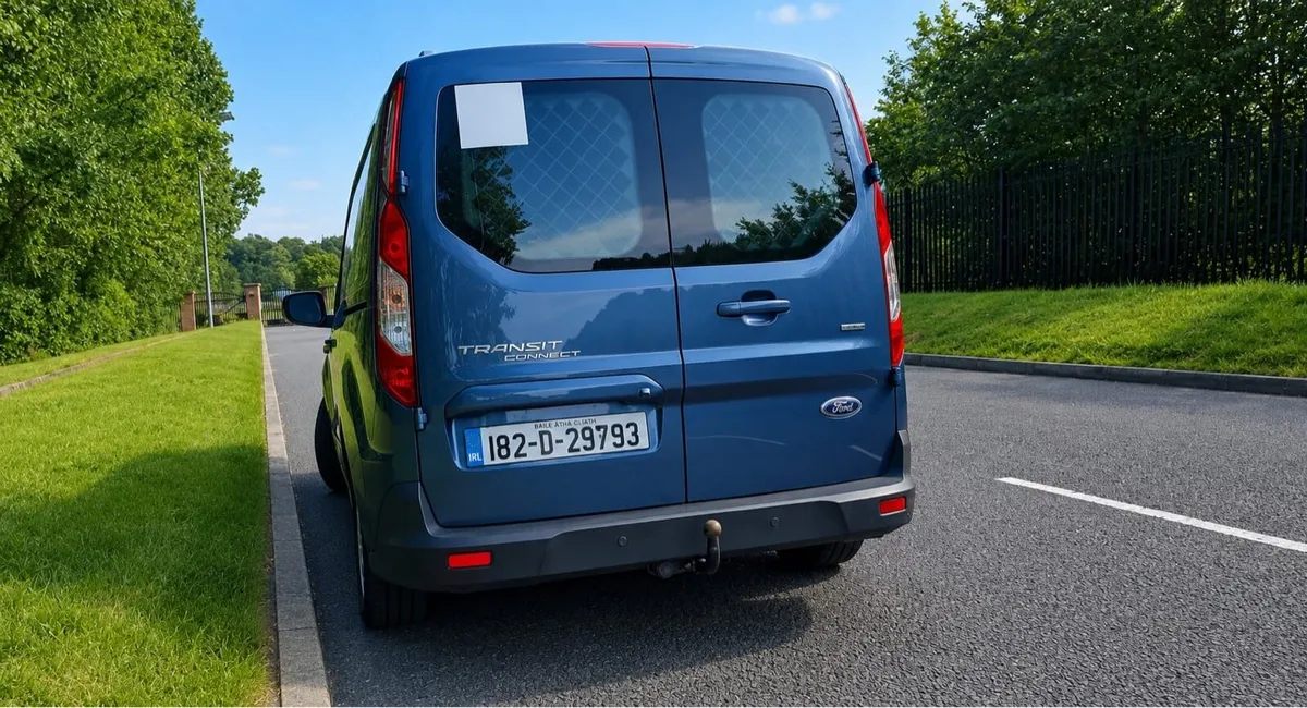 Ford Transit Connect Automatic 2018 - Image 3