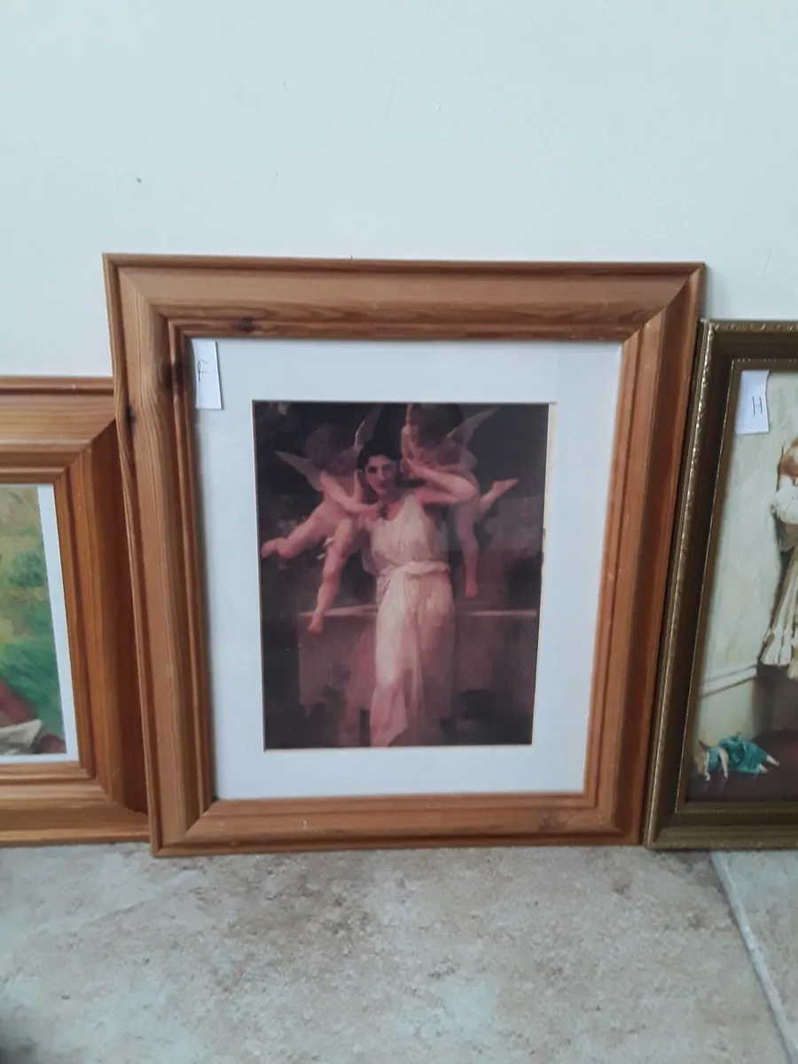 Nice selection of different pictures - Image 2