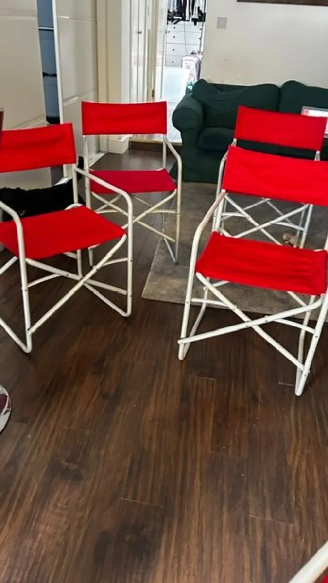 5 beautiful red Fold up Directors Chairs - Image 2