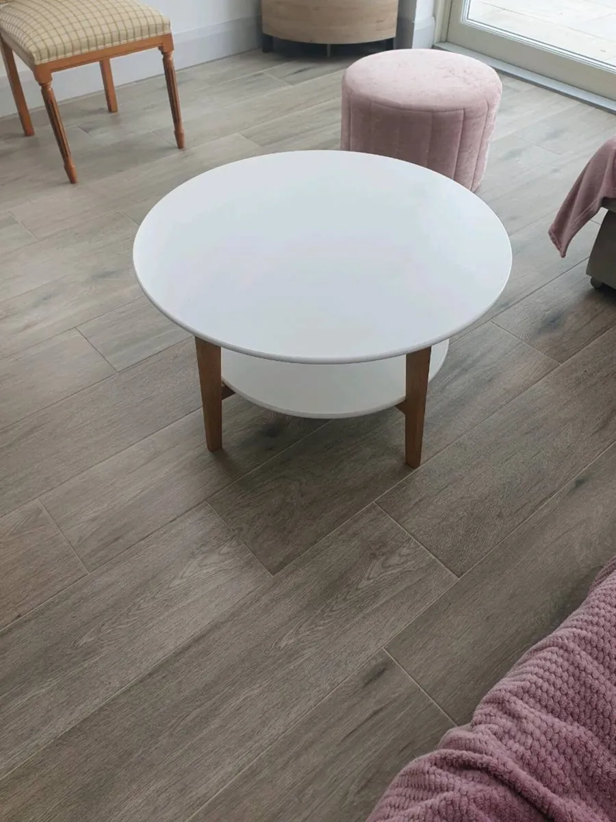 coffee table - Image 1