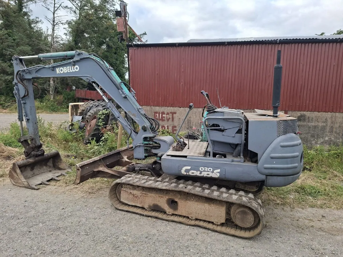 Kobelco Mini-Digger - Image 2