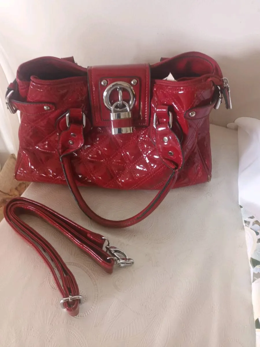 Hand bag 👜 very nice
