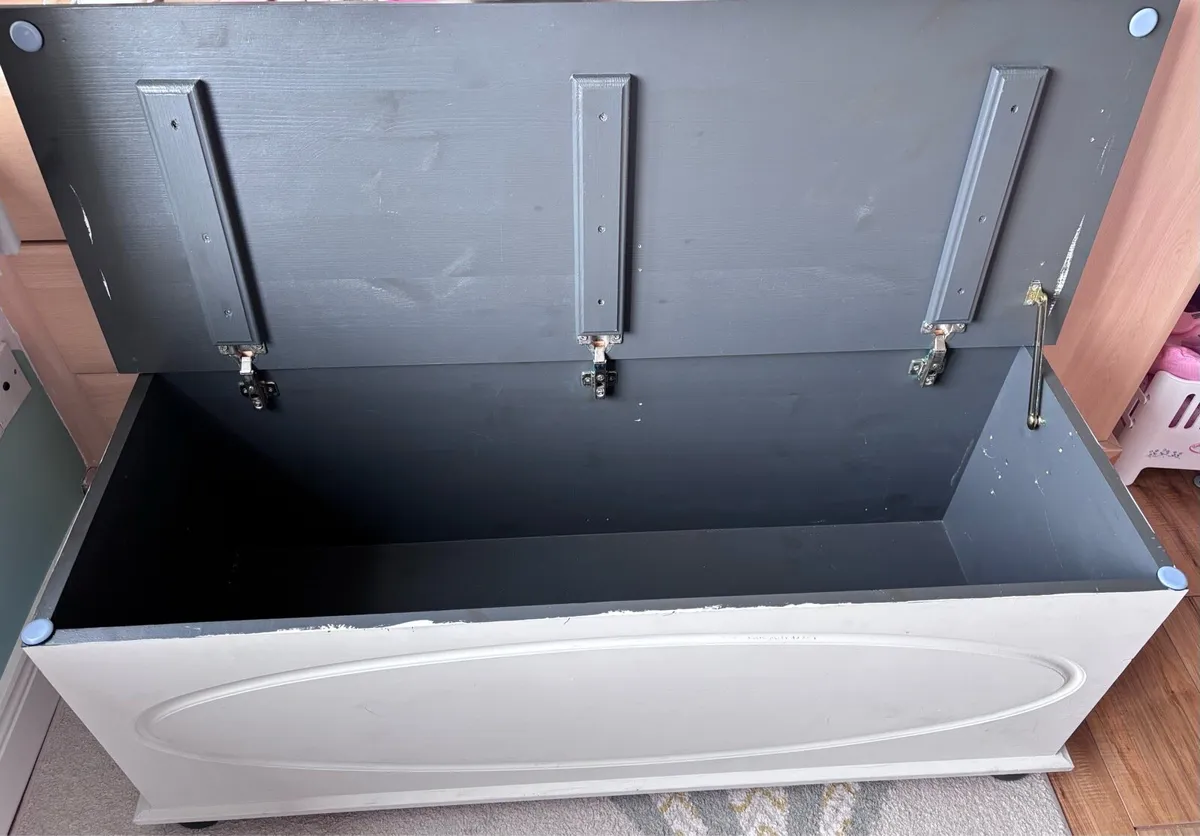 Blanket Box for Sale - Image 4